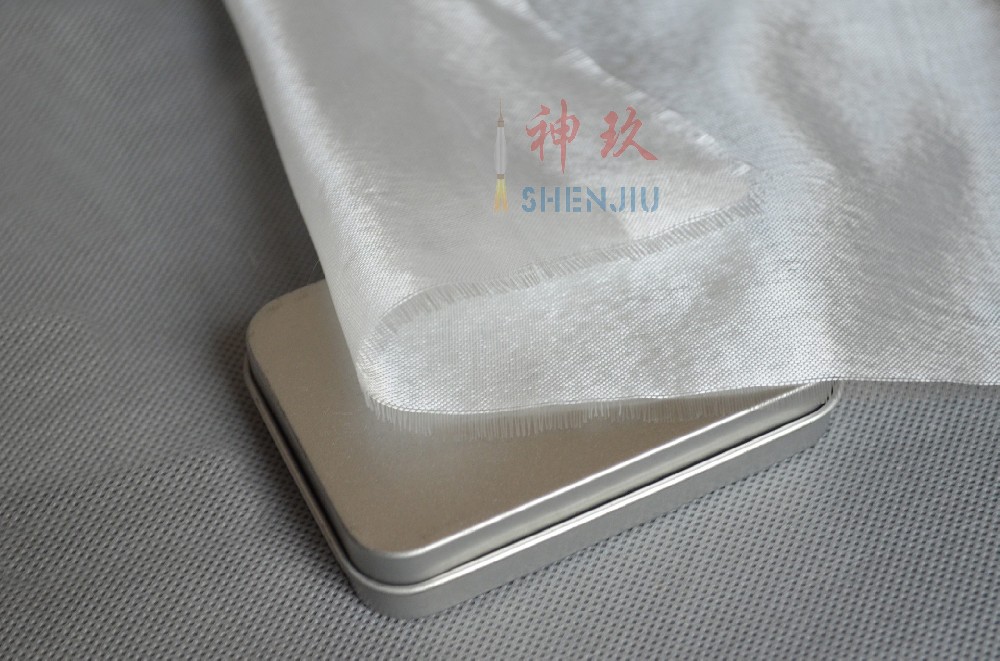 石英纤维和玻璃纤维有什么差别？？？？？